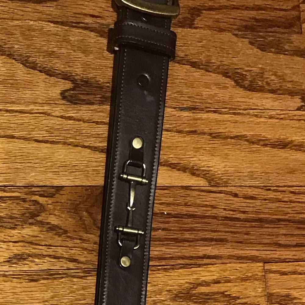 Leather belt .. used a few times sz 26